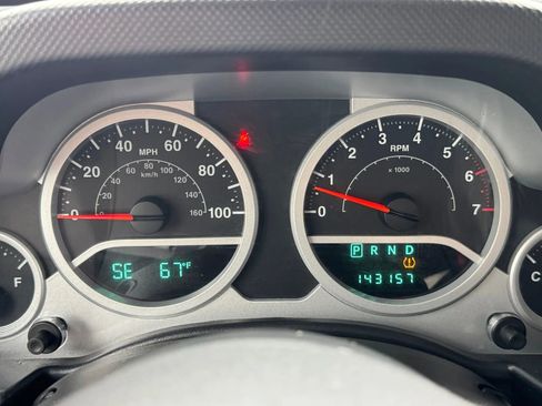 Used 2009 Jeep Wrangler Unlimited Sahara w/ Trailer Tow Group AWD/4WD image 22