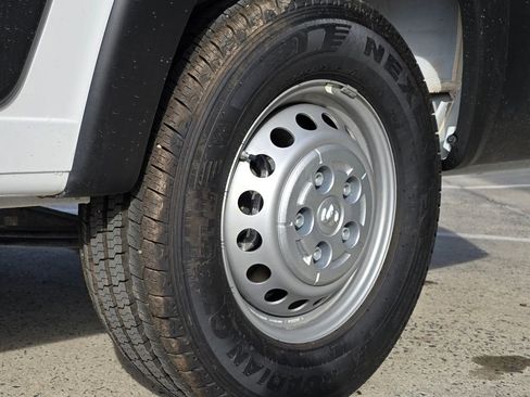 Used 2025 RAM ProMaster 3500 w/ Convenience Group image 15