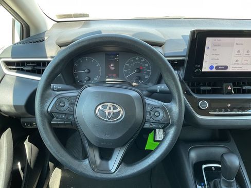 Used 2024 Toyota Corolla LE FWD image 9