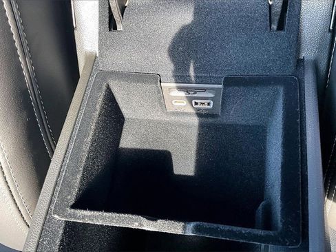 Certified 2025 Cadillac XT5 Premium Luxury image 16