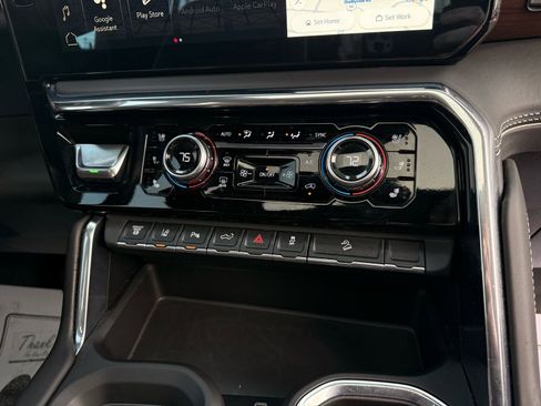 Used 2024 GMC Sierra 2500 Denali Ultimate image 28