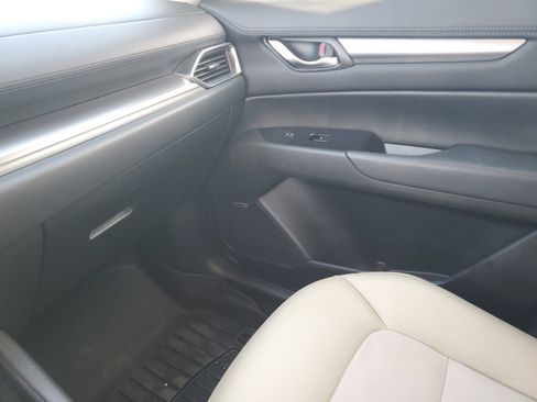 Used 2019 MAZDA CX-5 Touring image 26