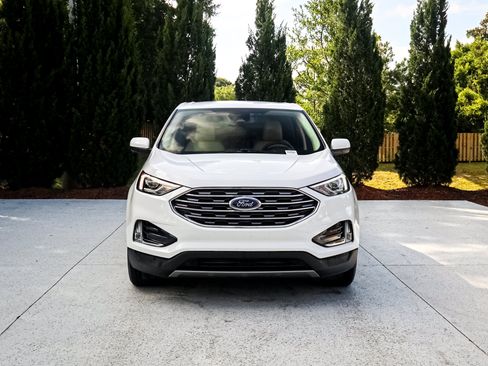 Used 2021 Ford Edge SEL AWD/4WD image 3