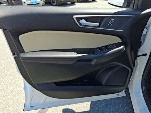 Certified 2023 Ford Edge SEL w/ Convenience Package AWD/4WD image 12