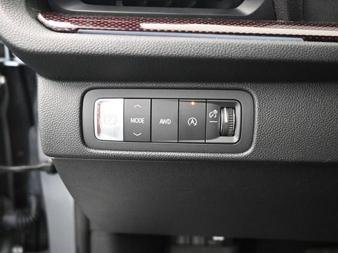 Used 2026 Chevrolet Traverse Z71 w/ LPO, Floor Liner Package image 32