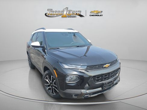 Used 2021 Chevrolet TrailBlazer ACTIV w/ Technology Package FWD image 1