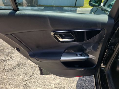 Used 2025 Mercedes-Benz C 300 4MATIC Sedan image 16