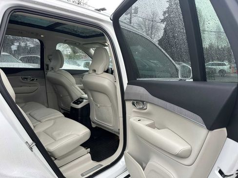 Used 2025 Volvo XC90 T8 Plus w/ Protection Package Premier image 13