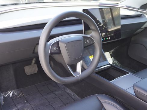 Used 2025 Tesla Model 3 Long Range RWD image 15