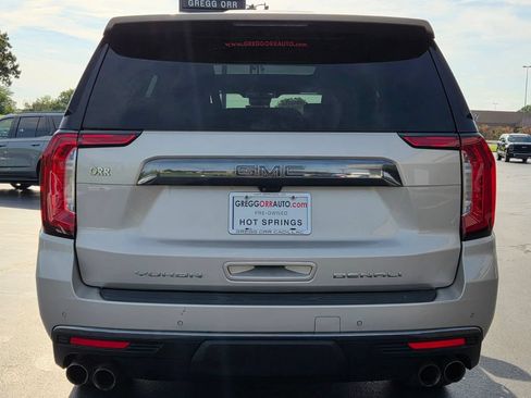 Used 2023 GMC Yukon Denali Ultimate AWD/4WD image 6