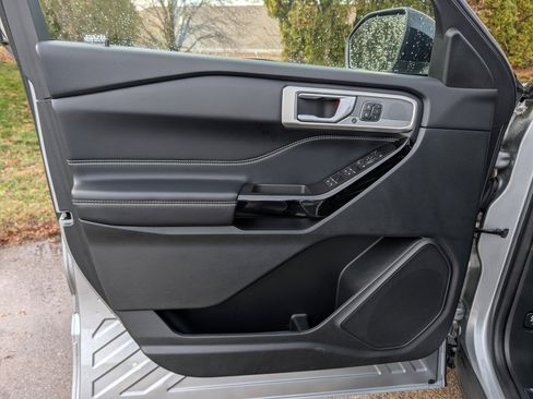 Used 2022 Ford Explorer ST w/ Equipment Group 401A image 36