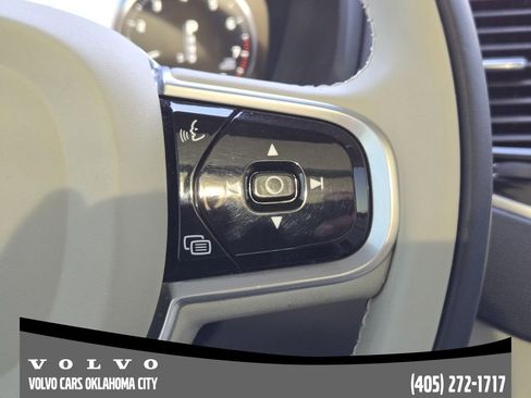 Certified 2022 Volvo XC90 T5 Momentum w/ Advanced Package image 28