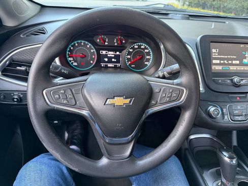 Used 2016 Chevrolet Malibu LT image 27