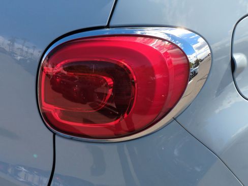 Used 2014 FIAT 500L Lounge image 11