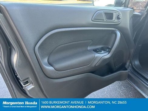Used 2019 Ford Fiesta SE image 12