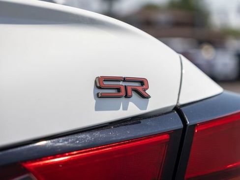 Used 2024 Nissan Altima 2.5 SR FWD image 32