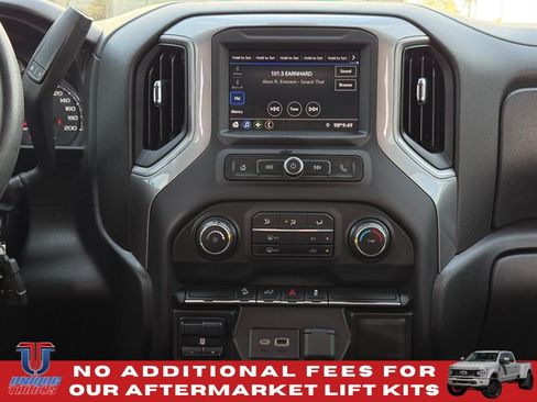 Used 2021 Chevrolet Silverado 1500 Custom Trail Boss w/ Midnight Edition AWD/4WD image 34
