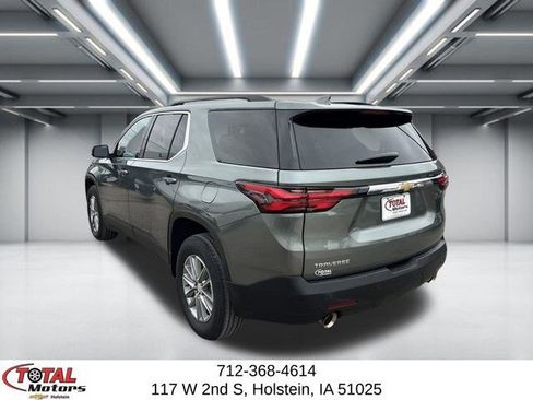 Used 2023 Chevrolet Traverse LT image 6