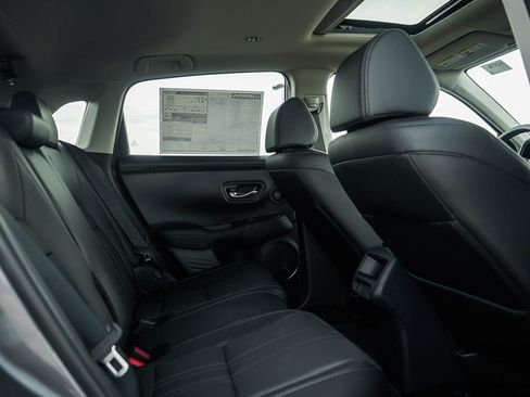 New 2026 Honda HR-V EX-L image 12