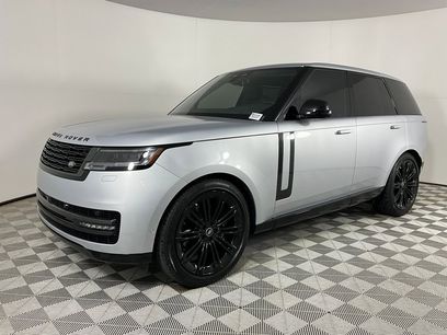 New 2025 Land Rover Range Rover SE