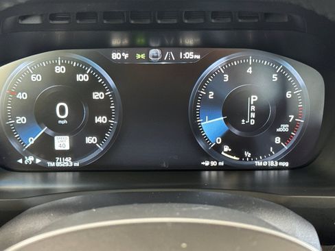 Used 2021 Volvo XC90 T5 Momentum AWD/4WD image 35