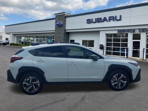 Used 2025 Subaru Crosstrek 2.0i Premium AWD/4WD image 8