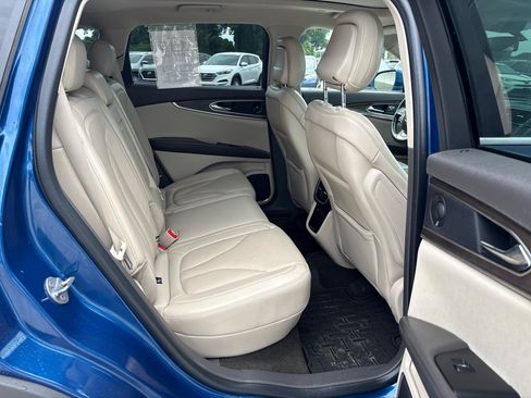 Used 2020 Lincoln Nautilus Reserve FWD image 23