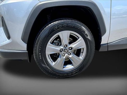 Used 2023 Toyota RAV4 XLE AWD/4WD image 34