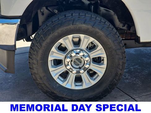 Used 2021 Ford F250 XLT w/ XLT Value Package AWD/4WD image 34