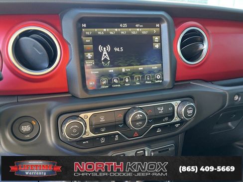 Used 2023 Jeep Gladiator Rubicon w/ Trailer Tow Package image 9