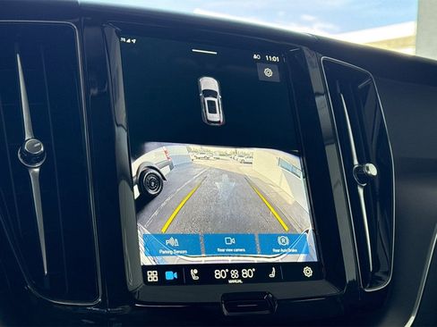 Used 2025 Volvo XC60 B5 Core w/ Protection Package Premier image 20