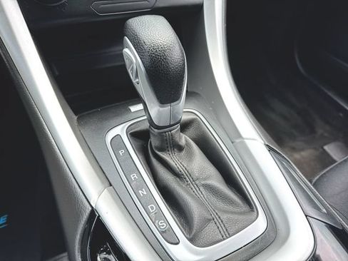 Used 2013 Ford Fusion SE FWD image 14