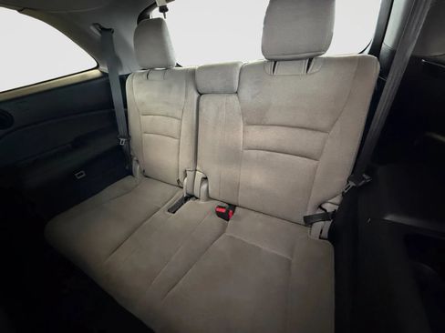 Used 2021 Honda Pilot EX image 16