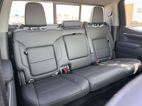 Used 2024 GMC Sierra 1500 SLT w/ SLT Premium Plus Package AWD/4WD image 48