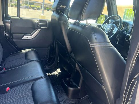 Used 2015 Jeep Wrangler Unlimited Sport AWD/4WD image 20