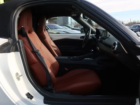 Used 2023 MAZDA MX-5 Miata Grand Touring image 21