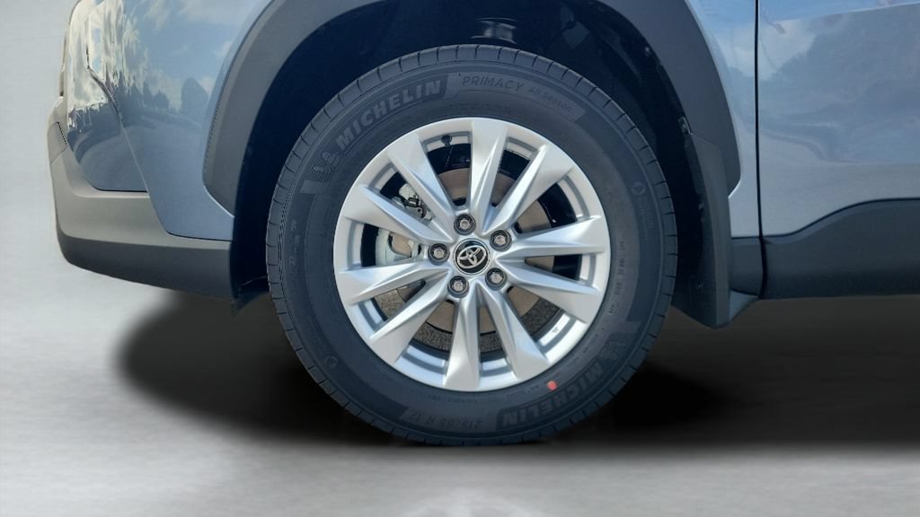 New 2026 Toyota Corolla Cross LE FWD image 10