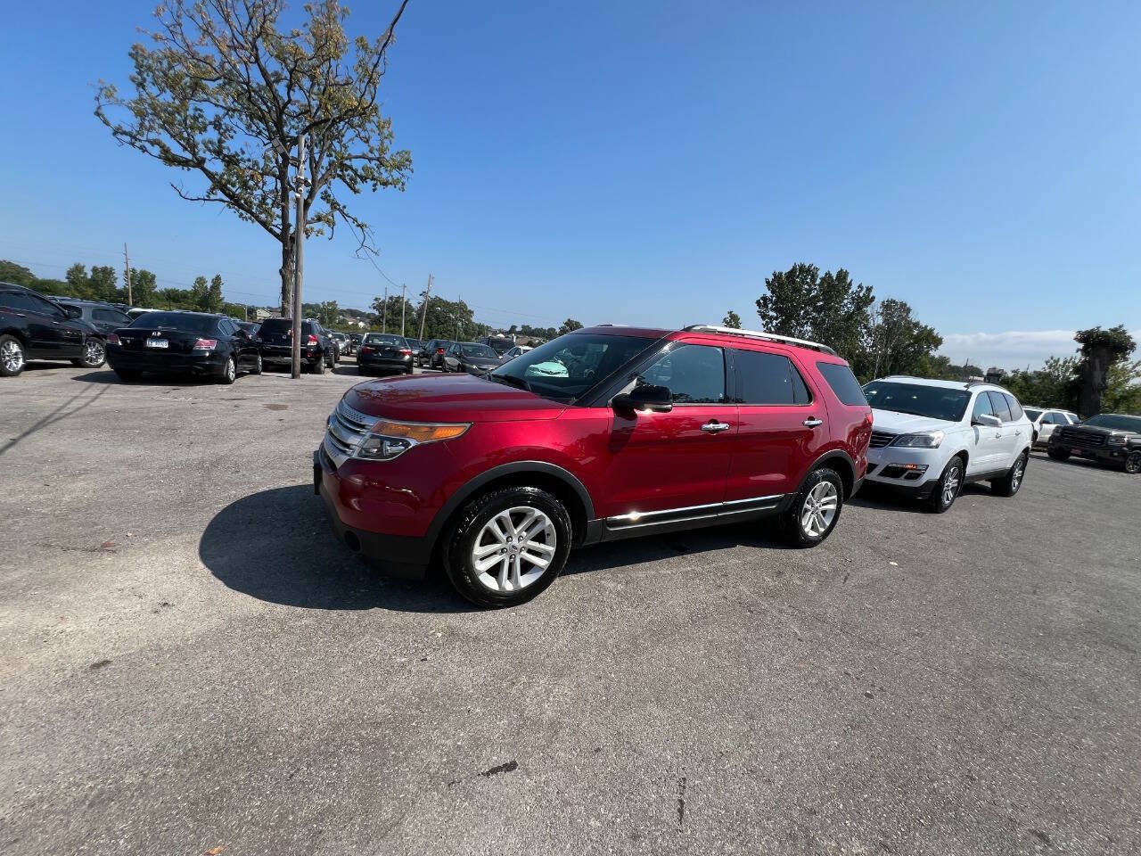 Used 2013 Ford Explorer XLT AWD/4WD image 26
