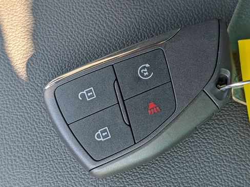 New 2026 GMC Canyon Elevation w/ Convenience Package image 30