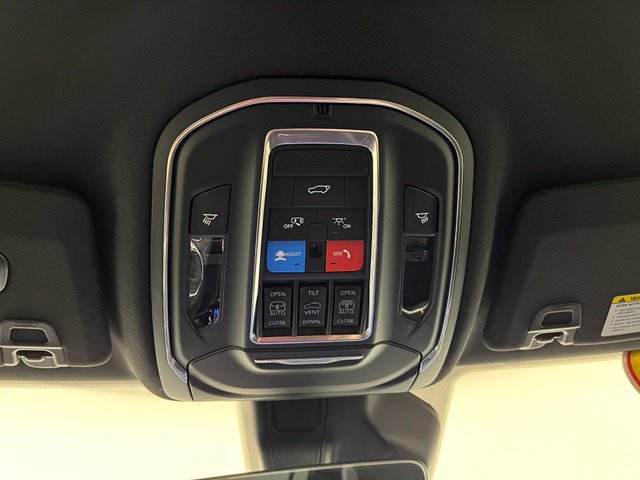 Used 2026 Jeep Grand Cherokee Limited w/ Limited Altitude Package AWD/4WD image 38