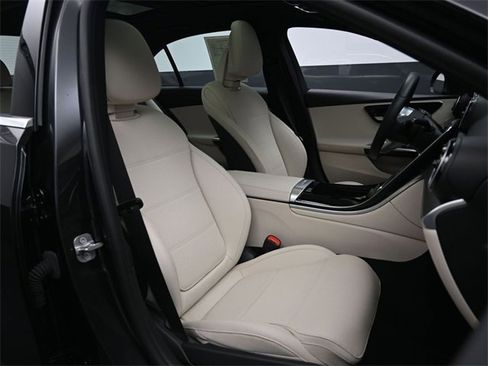 Used 2024 Mercedes-Benz C 300 Sedan image 29