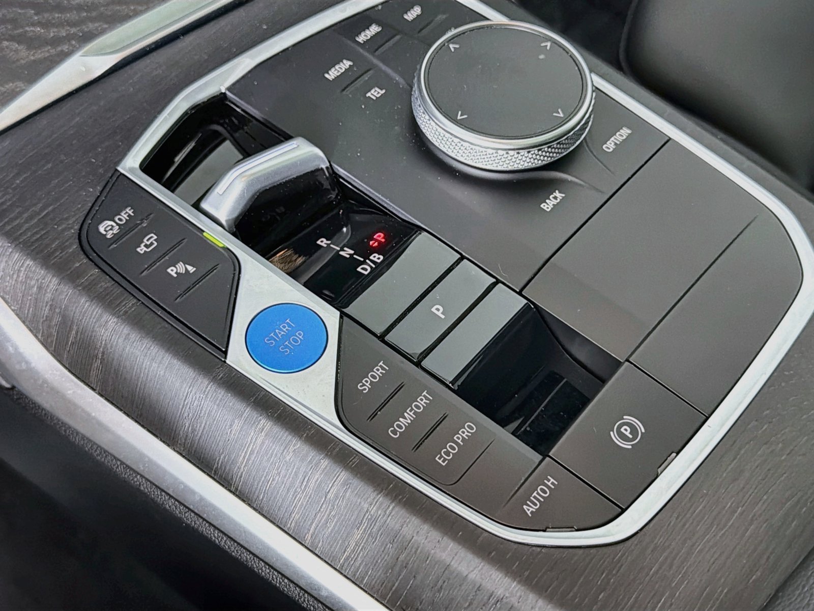 Certified 2024 BMW i4 eDrive35 w/ Convenience Package RWD image 17