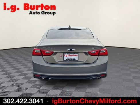 Certified 2018 Chevrolet Malibu Premier w/ Premier Sun and Wheel Package FWD image 5