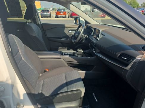 Used 2023 Nissan Rogue SV AWD/4WD image 31