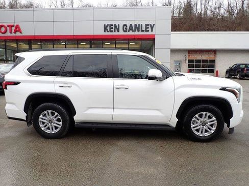 Certified 2025 Toyota Sequoia SR5 image 2