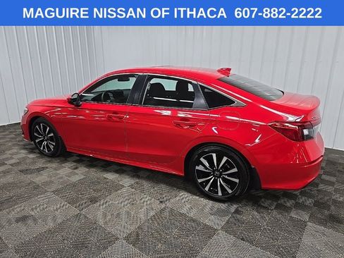 Used 2024 Honda Civic EX image 4