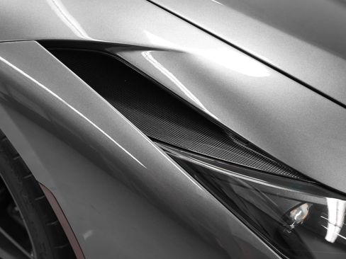 Certified 2022 Ferrari F8 Tributo RWD image 5