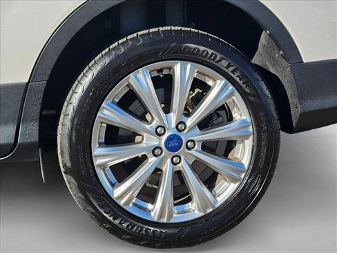 Used 2017 Ford Escape Titanium image 24