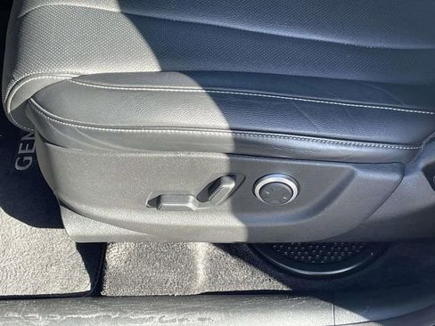 Used 2024 Genesis GV80 2.5T image 17