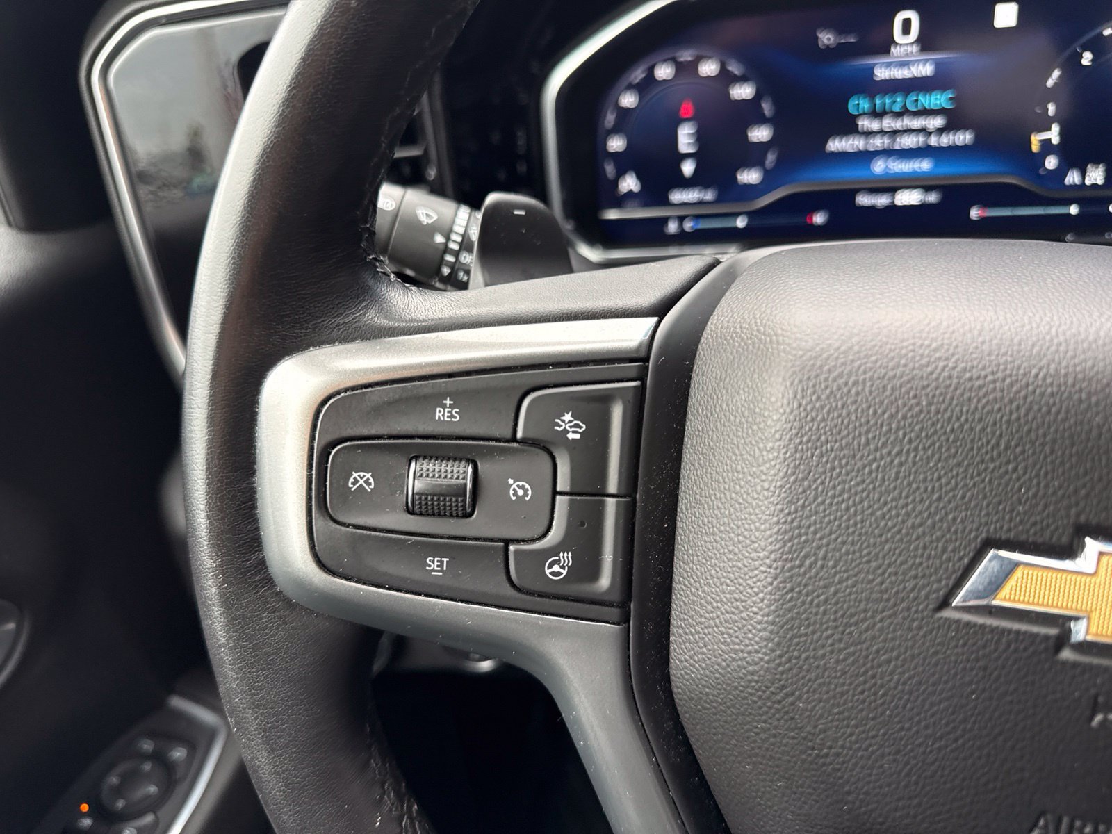 Used 2022 Chevrolet Silverado 1500 LTZ AWD/4WD image 32